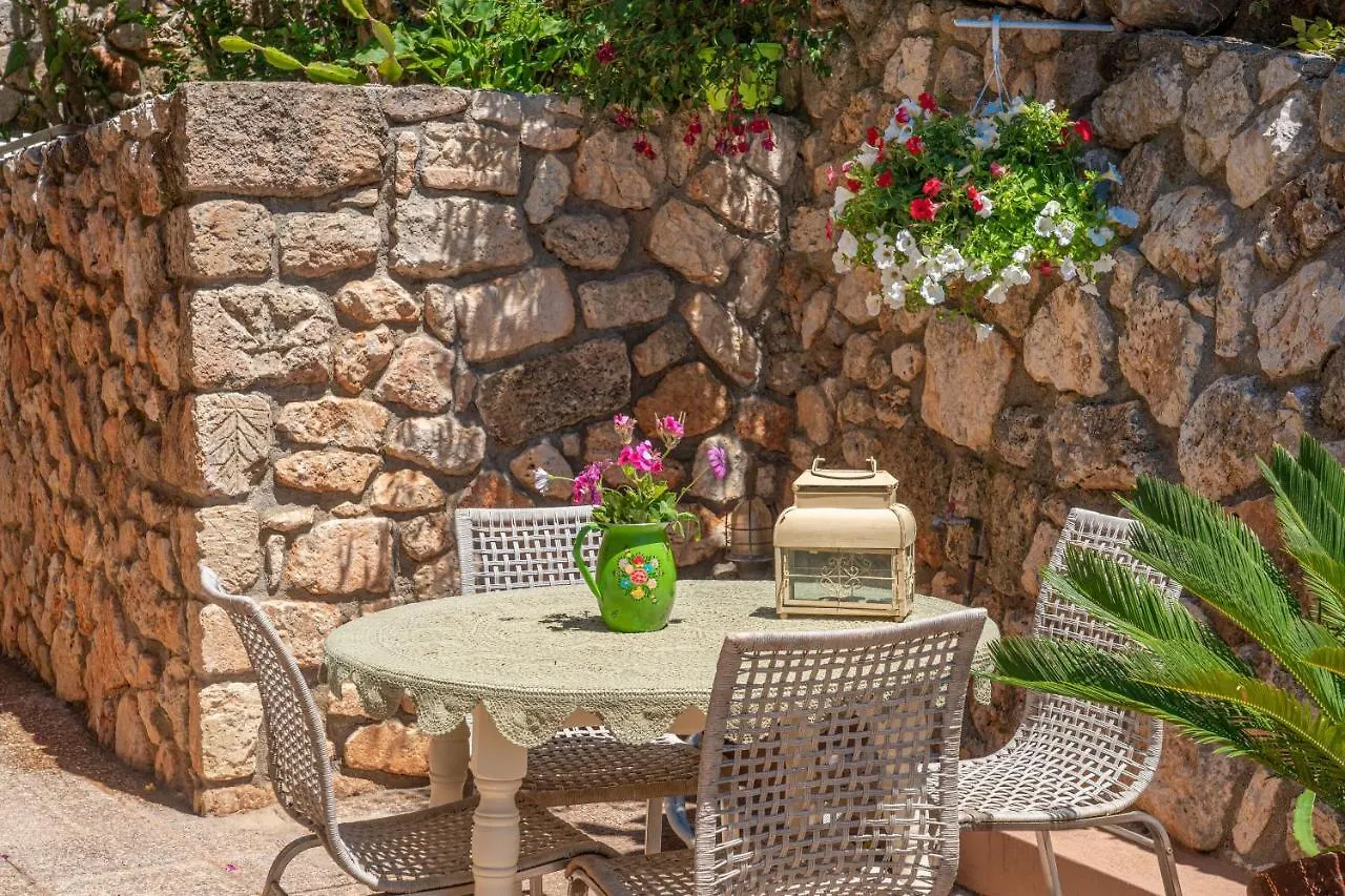 Holiday home Saint George Castle Villa With Sea View Livathos