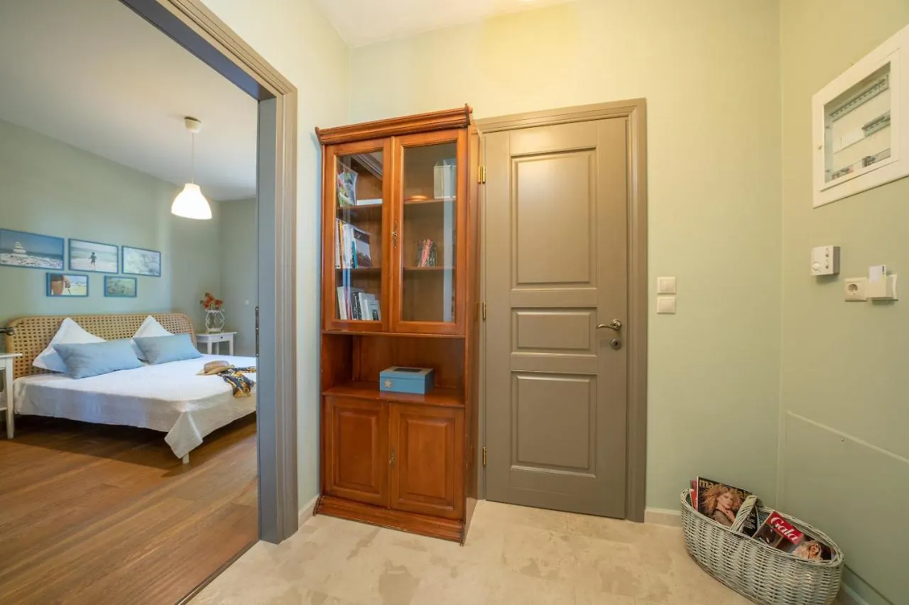 度假居 Saint George Castle Villa With Sea View Livathos  希腊